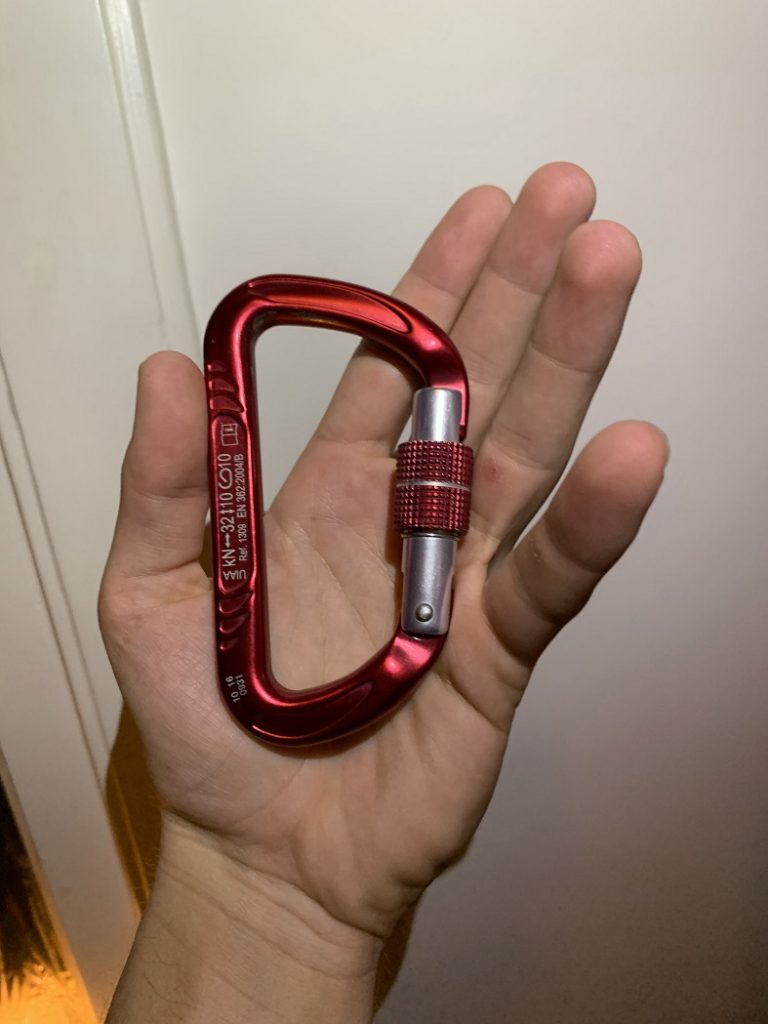 How to choose the right carabiner